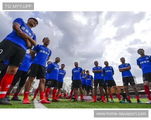 俱乐部挖走对手青训教练，区域人才争夺升级引领足球青训新格局