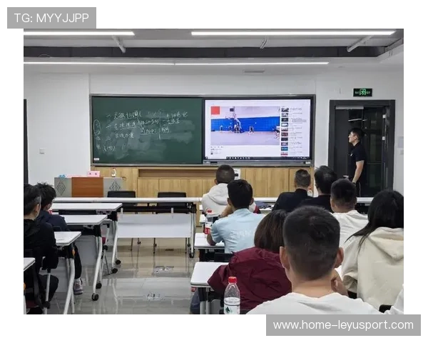 中国篮球教练战术录像分析室建设与战术研究能力提升，篮球教练技能展示