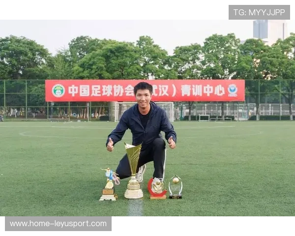 中国足球俱乐部优化青训梯队人才培养路径,中国足球青训体制