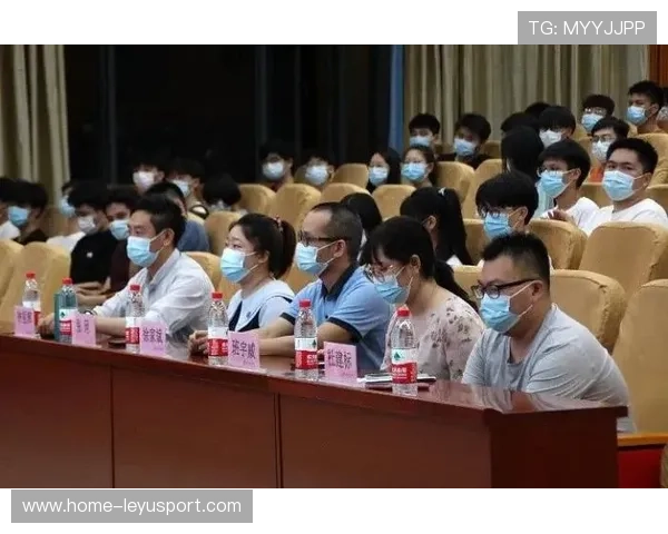 职业选手的心理素质：他是如何在万众瞩目的舞台上展现自信的