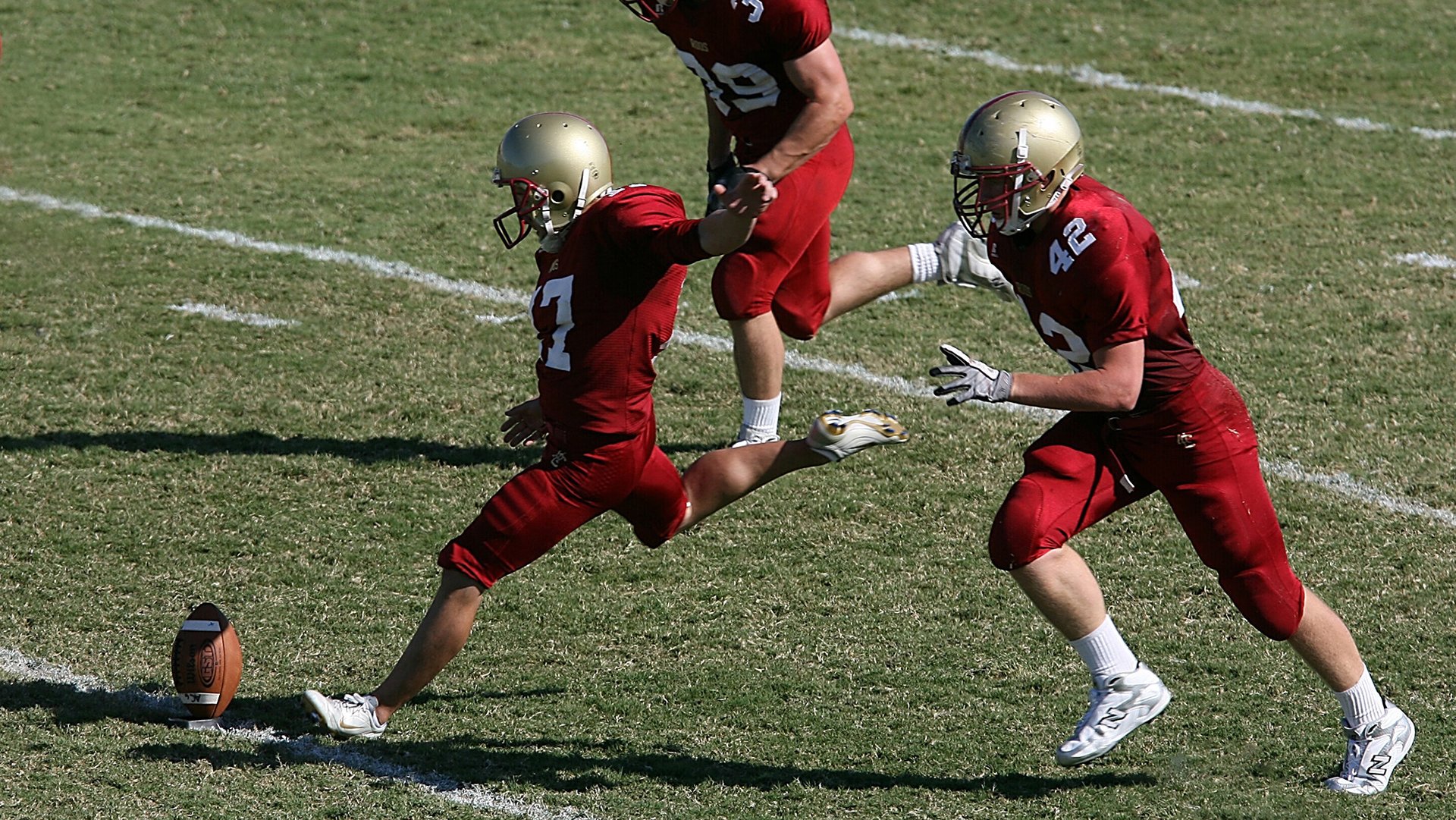 14场造12球!巴萨3-1完胜,拉什福德再进球,当选西甲官方最佳,巴萨后腰引援